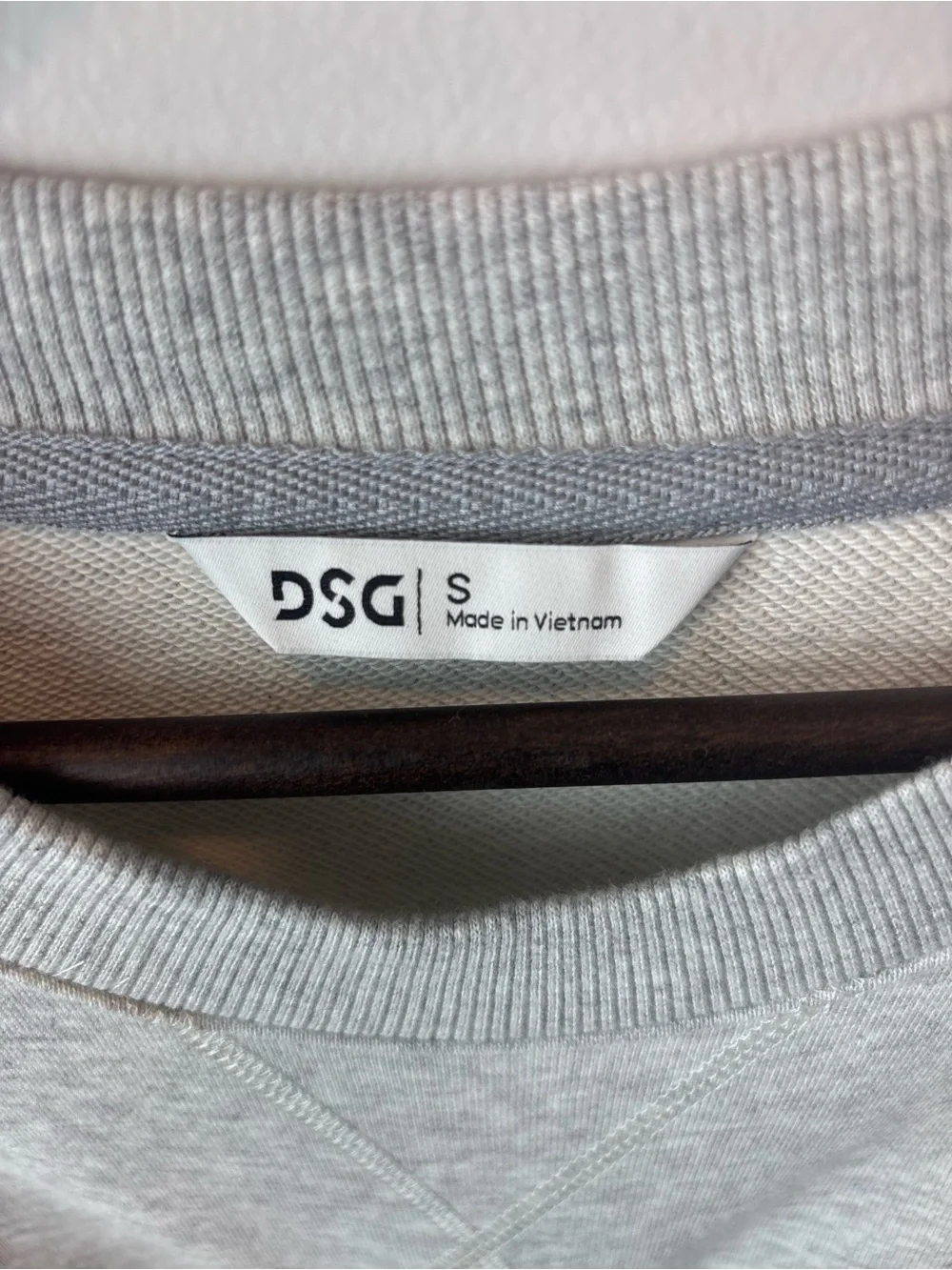 DSG Men’s French Terry Crewneck Sweatshirt – Heather Gray – Size Small